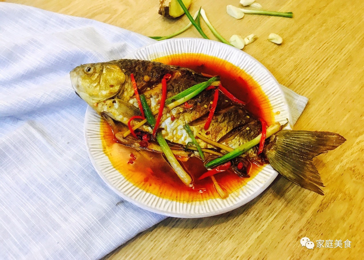 西瓜视频教你轻松学会腌鱼片，这样腌才好吃！