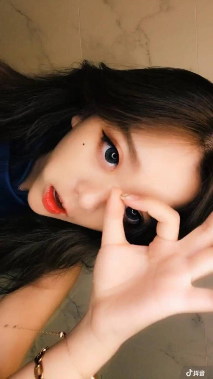 抖音壁纸怎么下载？一键获取超高清美图教程